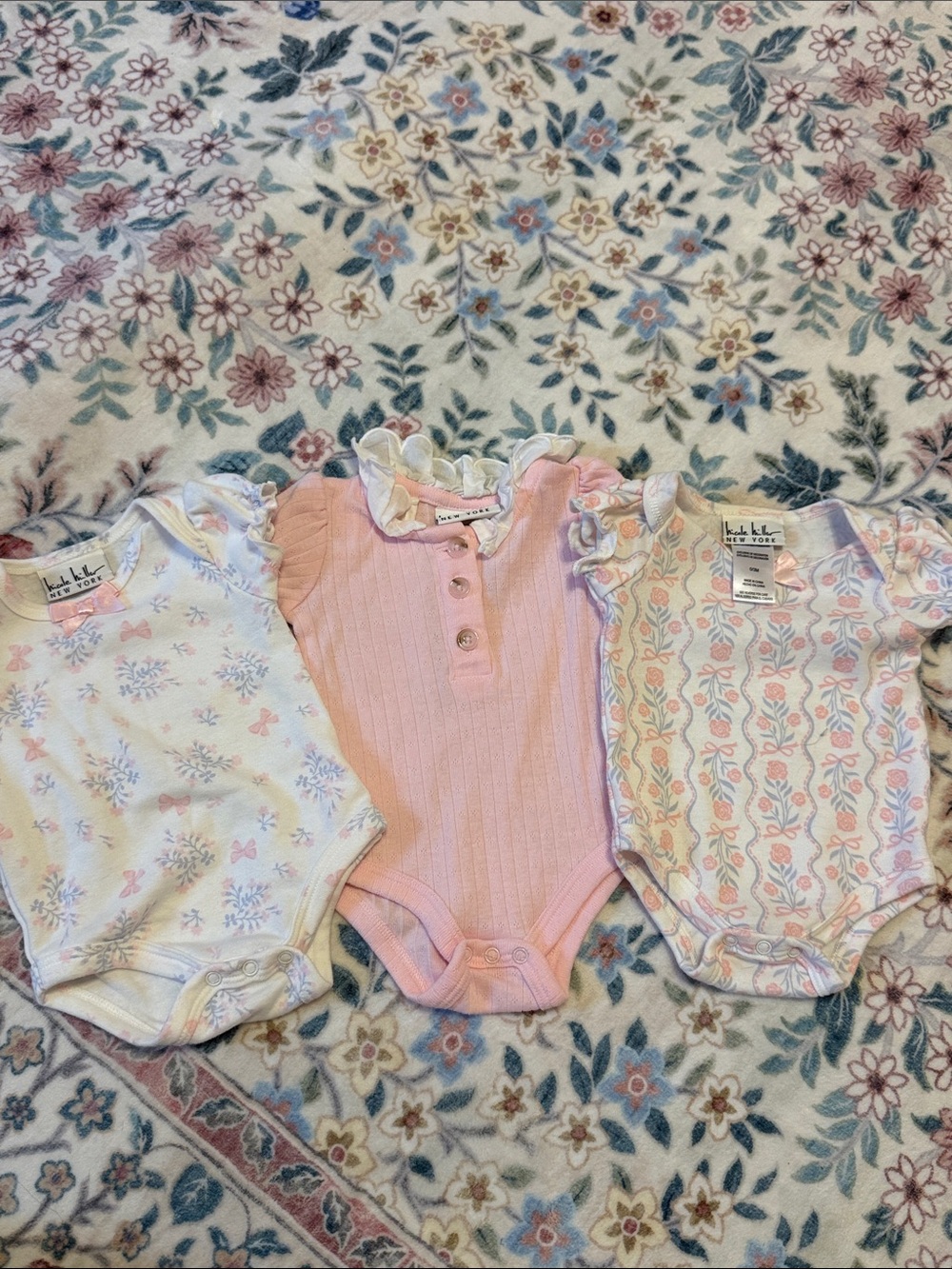 Baby Girls Pink Floral & Bow One-Piece Bodysuit Set